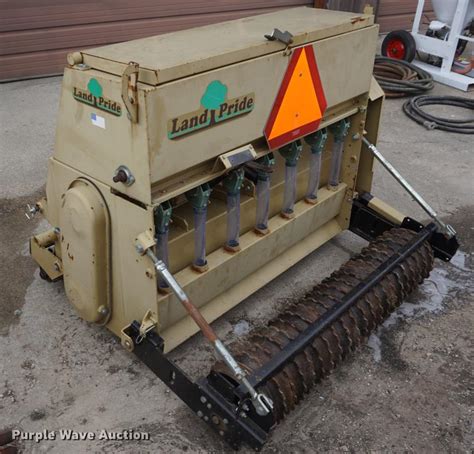 Toro <b>Overseeder</b> recently reconditioned and ready to use Hopper is approximately 52 inch wide x 10 inch x 19 inch deep call or text David for quicker reply. . Overseeder for sale craigslist